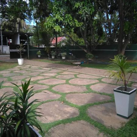Shaa Lodge Tissamaharama Esterno foto