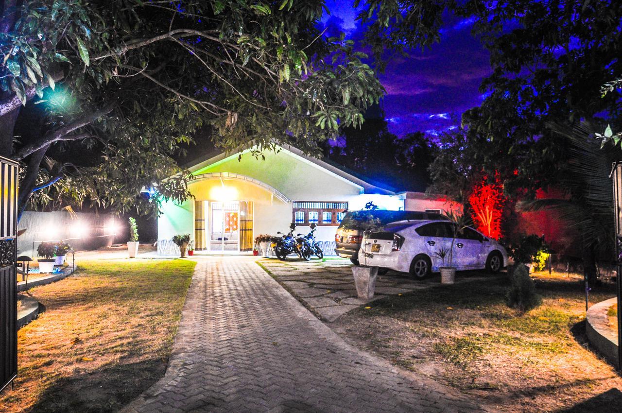Shaa Lodge Tissamaharama Esterno foto