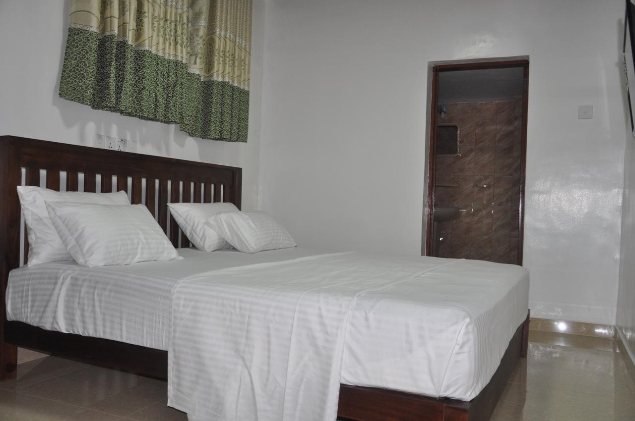 Shaa Lodge Tissamaharama Esterno foto