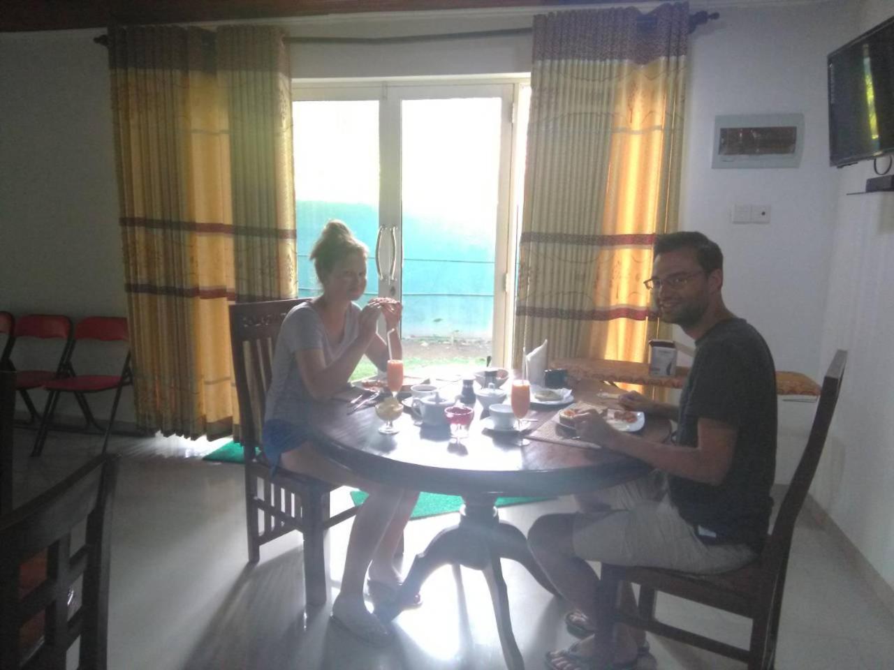 Shaa Lodge Tissamaharama Esterno foto